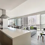 Oceanview 3 Bedroom Condo, Rooftop Pool&Jacuzzi, Beach!